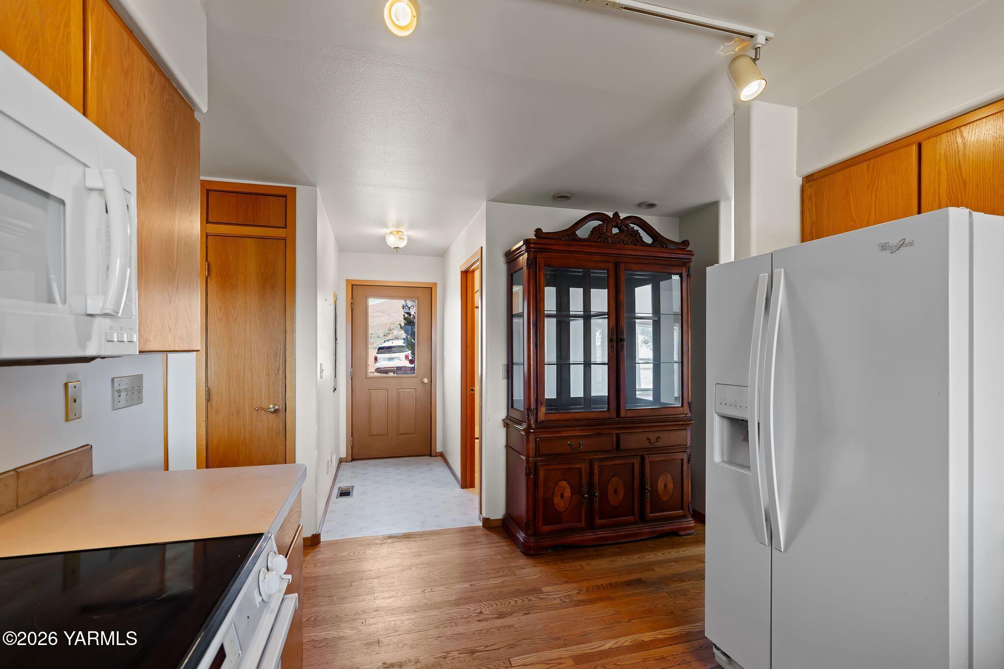 723 Burbank Creek Road Yakima, WA 98901 - Photo 13 of 48 723 Burbank Creek Rd-13