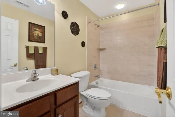 $775,000 | 3308 McCorkle Court, Triangle, VA 22172