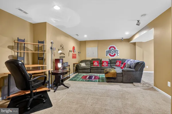 $775,000 | 3308 McCorkle Court, Triangle, VA 22172