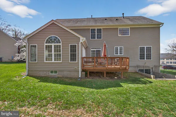 $775,000 | 3308 McCorkle Court, Triangle, VA 22172