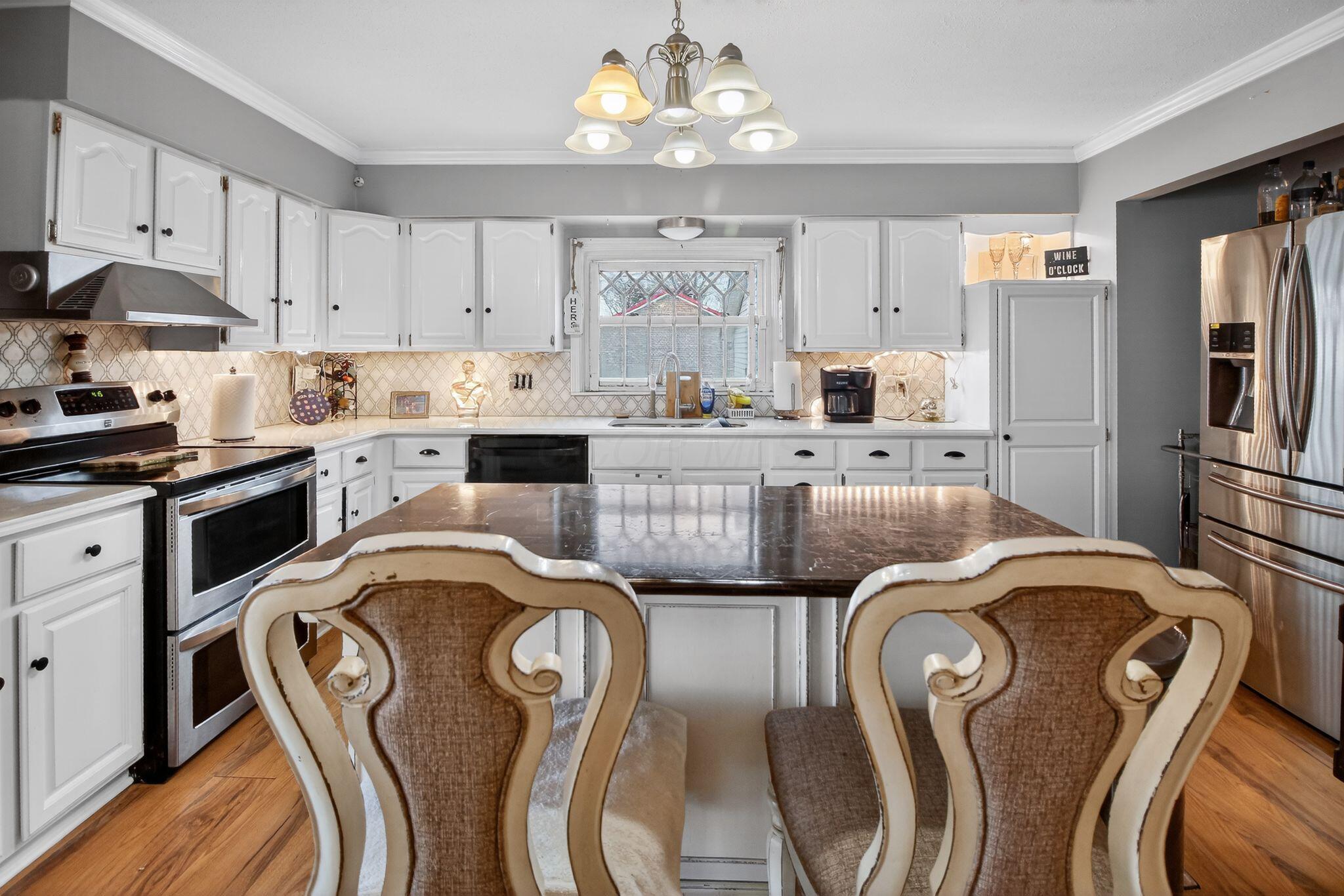 2101 West College Road Syracuse, OH 45779 - Photo 8 of 25 8