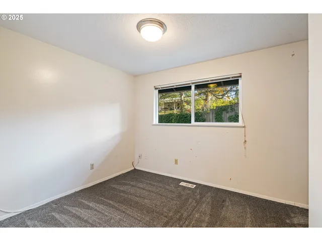 $379,999 | 1032 Southeast 209th Avenue, Gresham, OR 97030