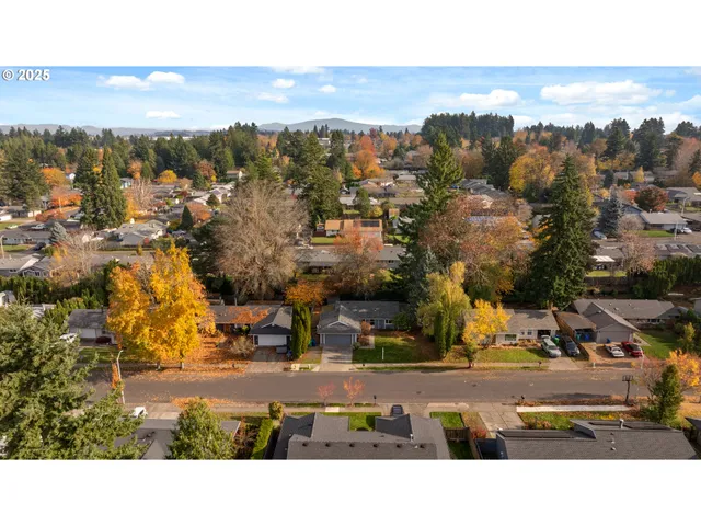 $379,999 | 1032 Southeast 209th Avenue, Gresham, OR 97030