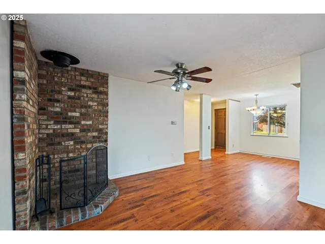 $379,999 | 1032 Southeast 209th Avenue, Gresham, OR 97030