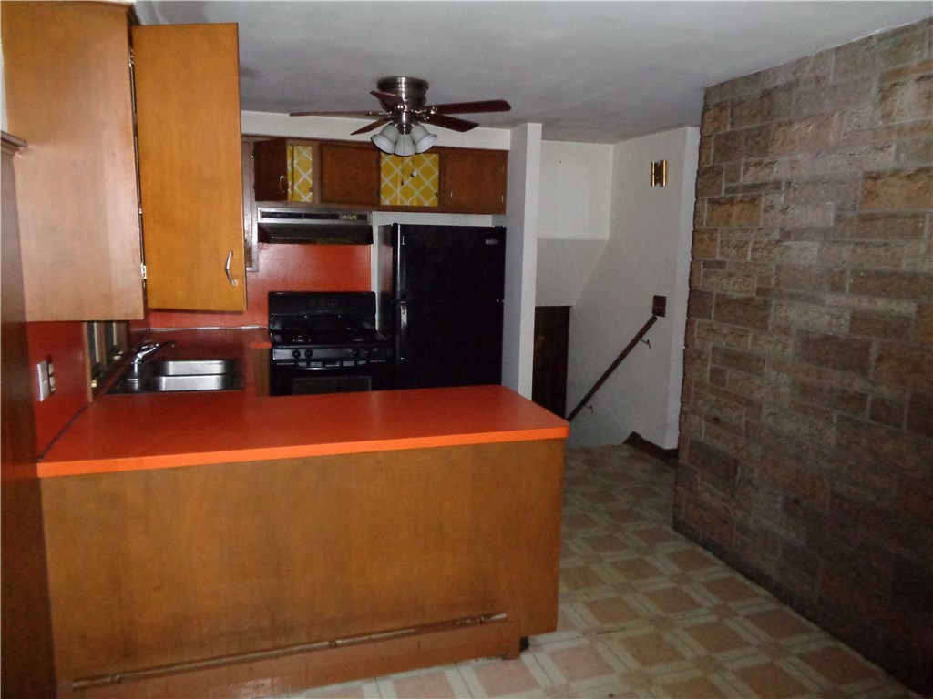 32 Colonial Road East Providence, RI 02914 - Photo 8 of 27 Gallery Image 8