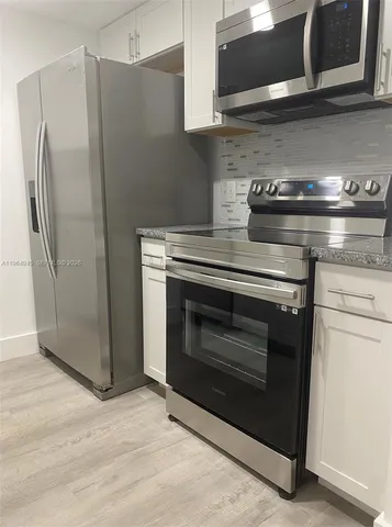 $1,860 | 13455 Southwest 9th Court, Unit 203J, Pembroke Pines, FL 33027