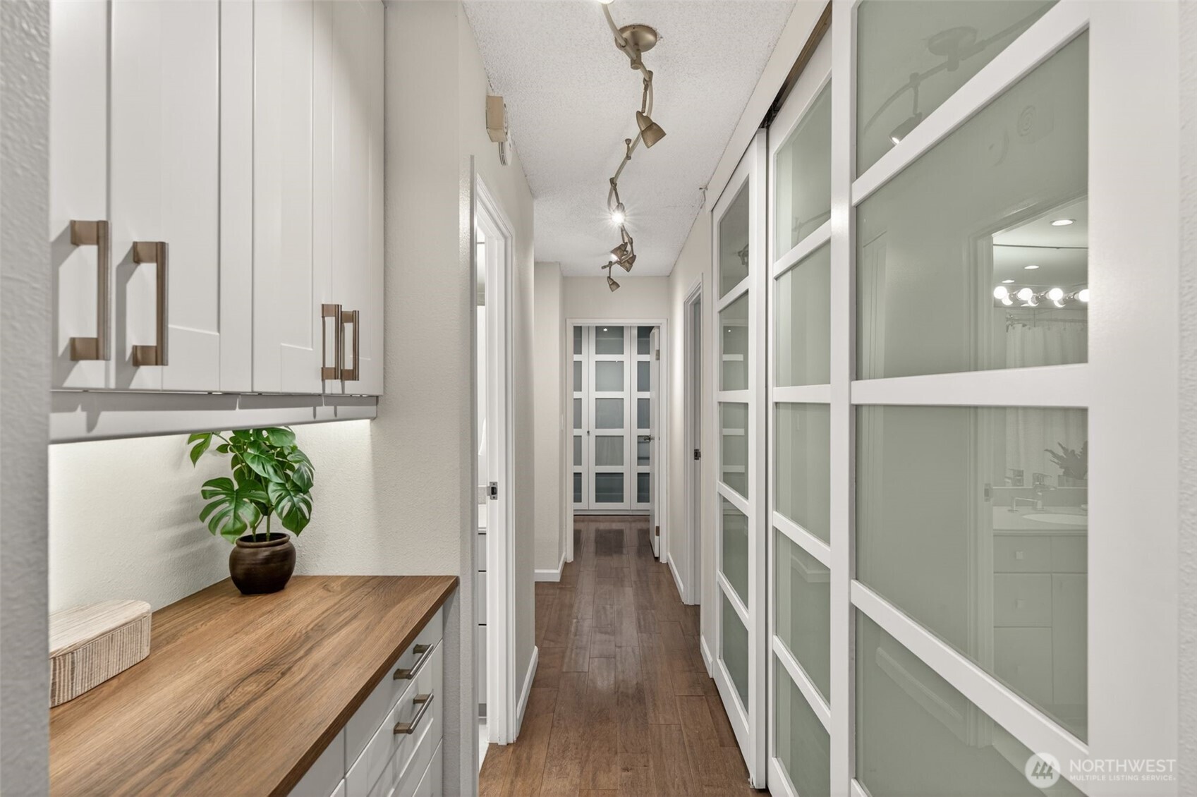 2100 3rd Avenue, Unit 405 Seattle, WA 98121 - Photo 6 of 25