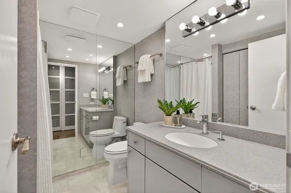 $499,000 | 2100 3rd Avenue, Unit 405, Seattle, WA 98121