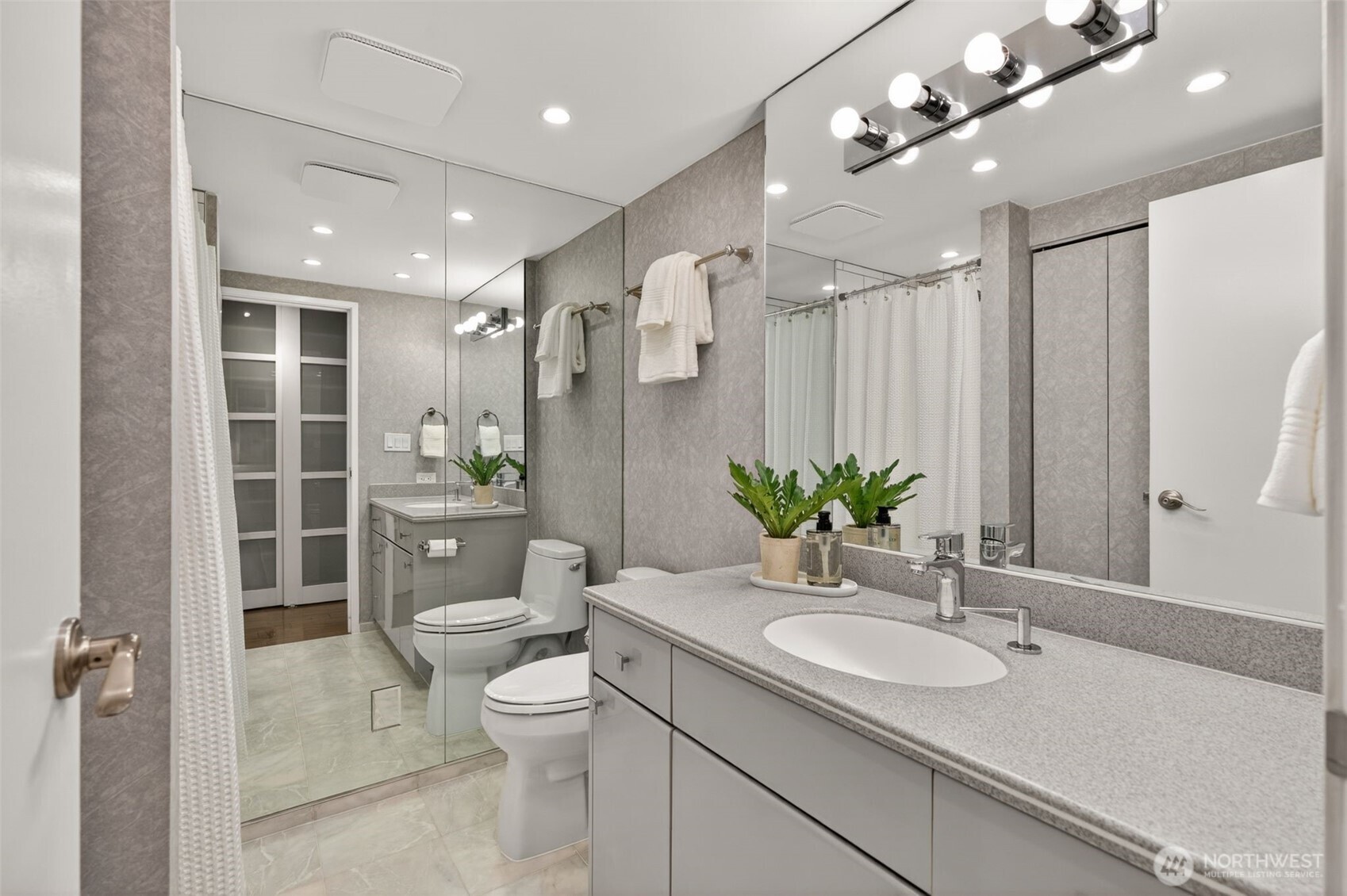2100 3rd Avenue, Unit 405 Seattle, WA 98121 - Photo 7 of 25