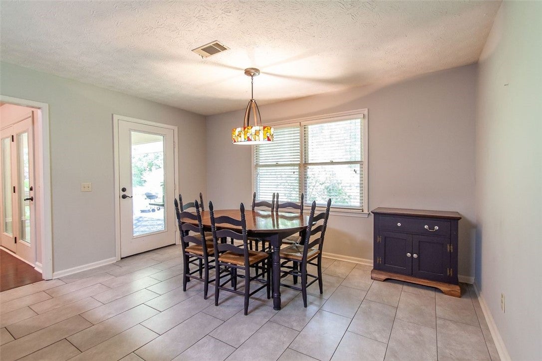 1328 Owens Road Auburn, AL 36830 - Photo 10 of 22 Gallery Image 10
