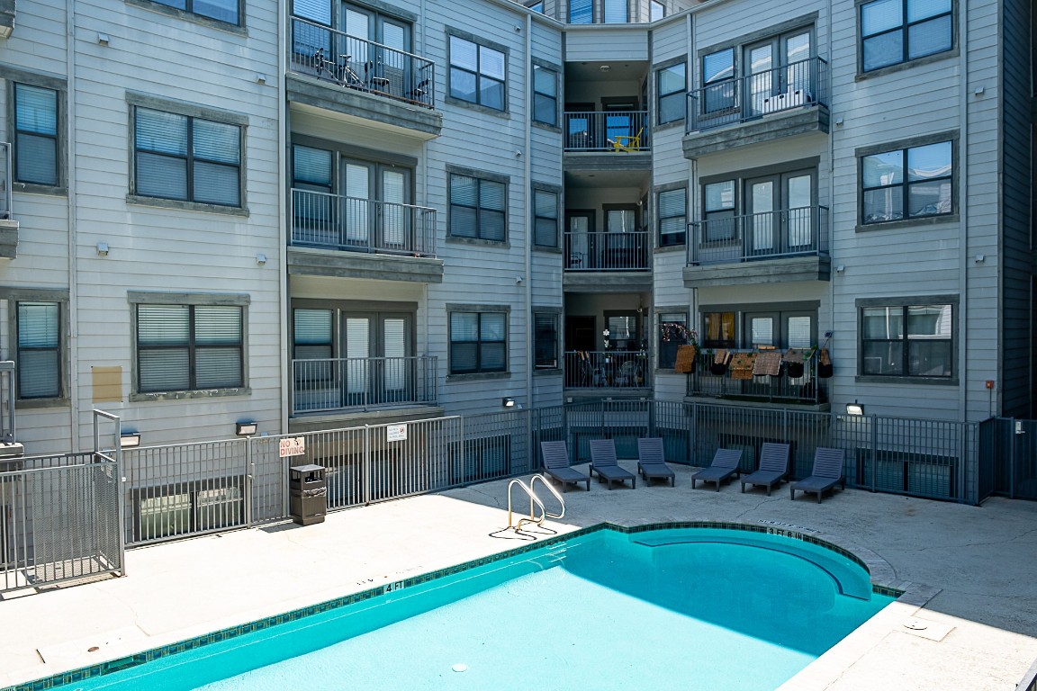 2502 Leon St Unit 309