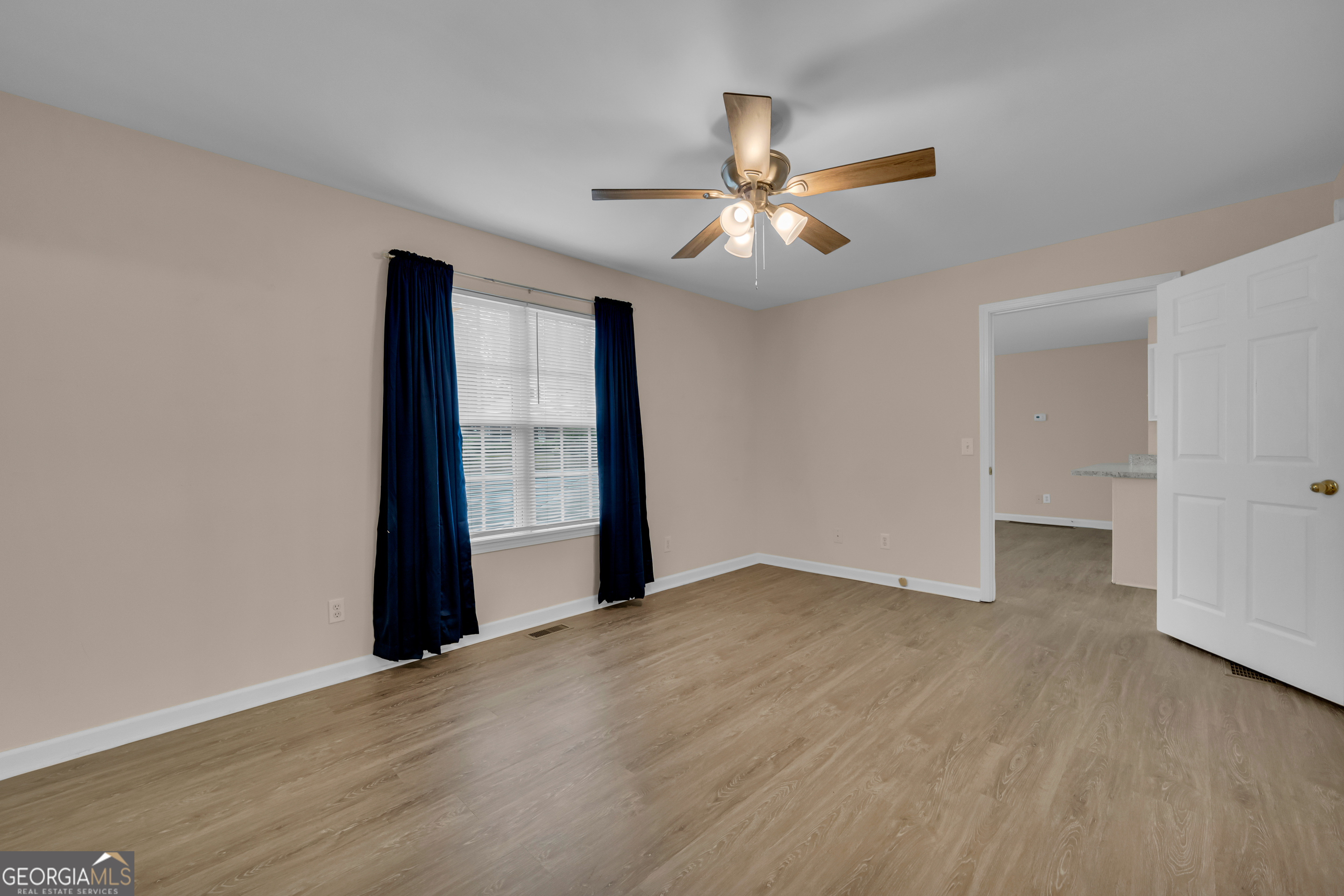 683 Grant Street, Unit I Clarkesville, GA 30523 - Photo 15 of 33