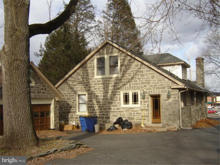 1311 Baltimore Pike Springfield, PA 19064 - Photo 4 of 4 Exterior Back