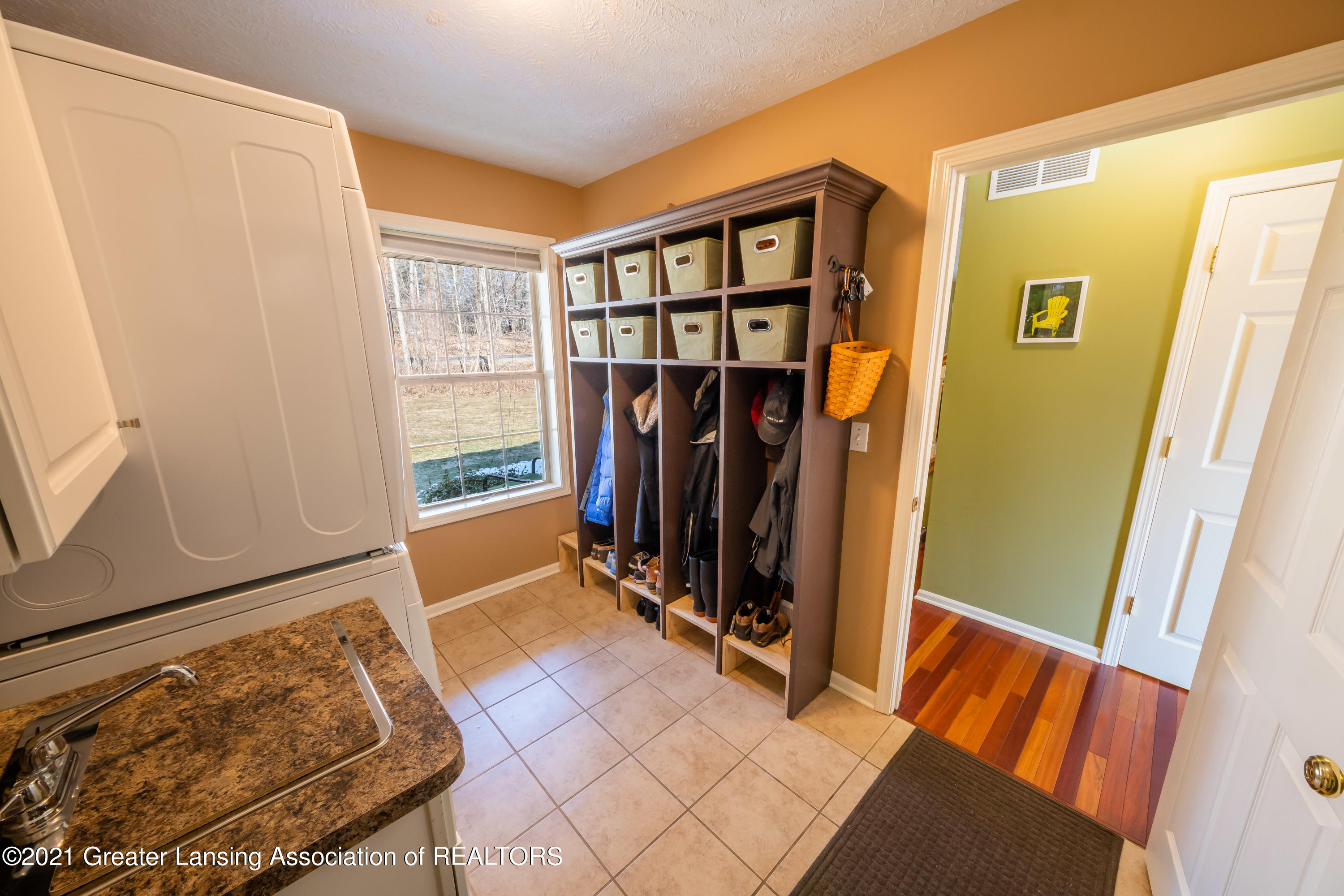3893 Sandhill Road Lansing, MI 48911 - Photo 15 of 55 Sandhill-16
