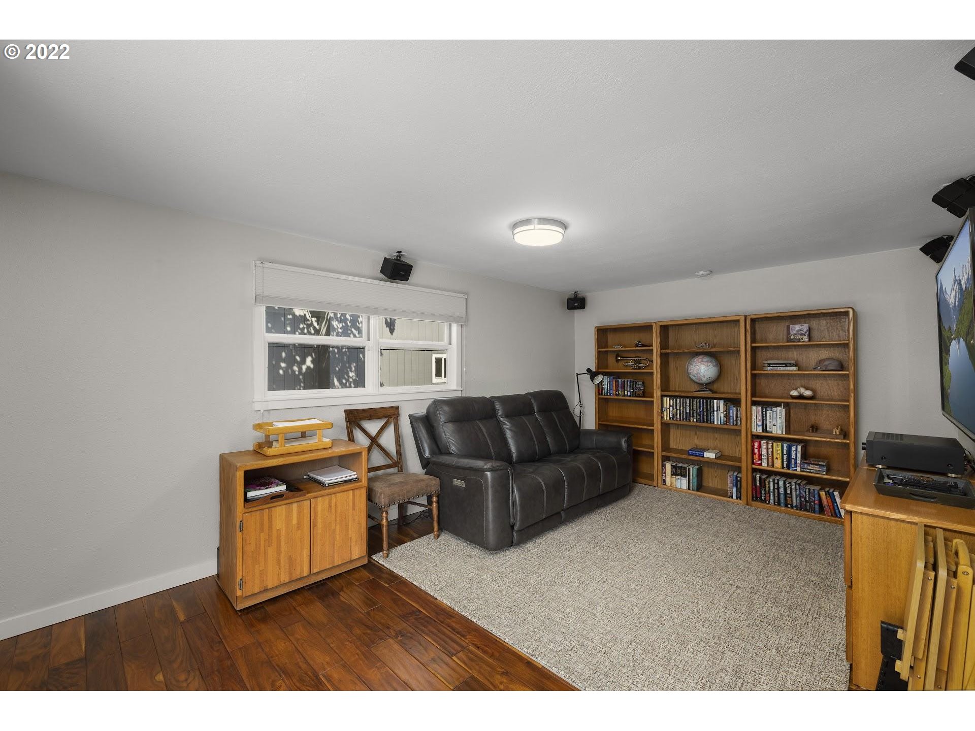 16110 Southwest Rosa Road Beaverton, OR 97007 - Photo 16 of 32 Gallery Image 16