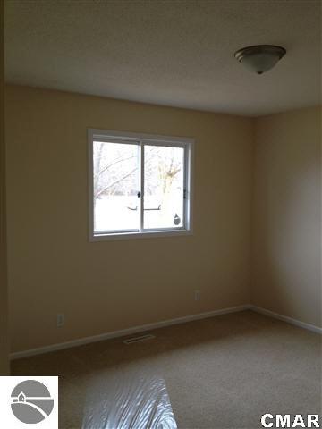 9740 East Remus Road Mount Pleasant, MI 48858 - Photo 13 of 18 1771049-12.JPG