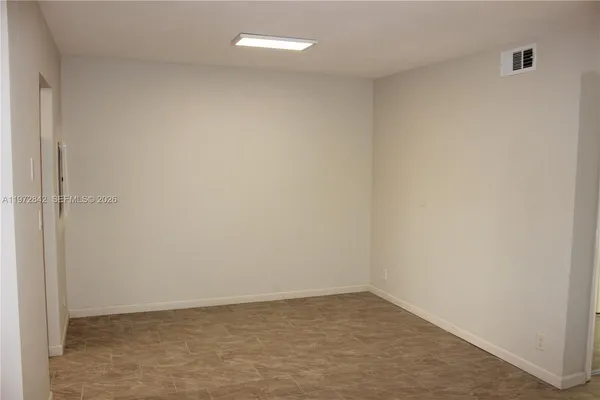 $2,200 | 1958 Monroe Street, Unit 210, Hollywood, FL 33020