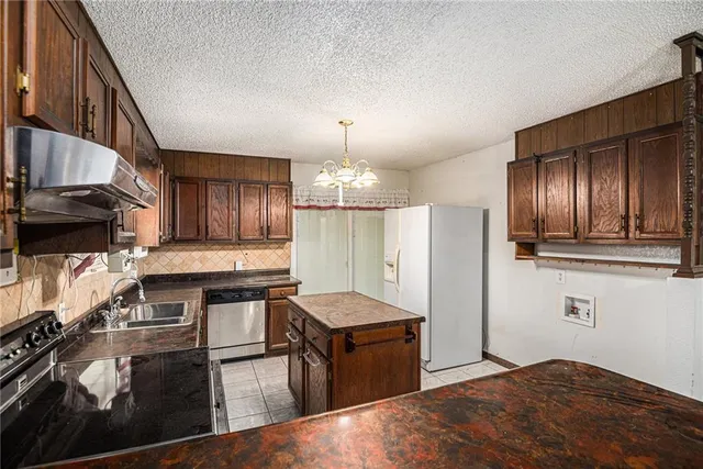 $180,000 | 3436 Northeast Old 13 Highway, Osceola, MO 64776