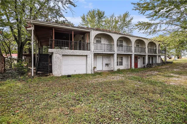 $180,000 | 3436 Northeast Old 13 Highway, Osceola, MO 64776