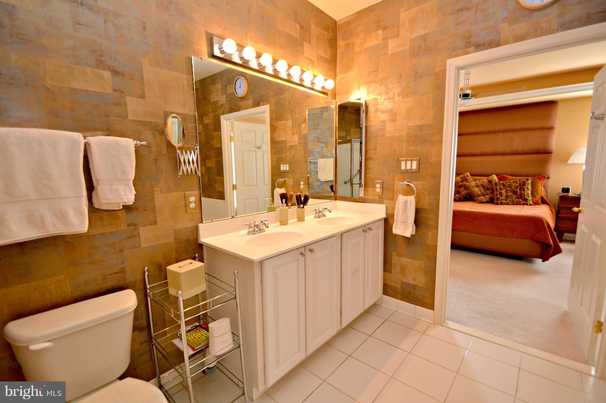 8417 Meadowsweet Road Baltimore, MD 21208 - Photo 19 of 30 Bath (Master)
