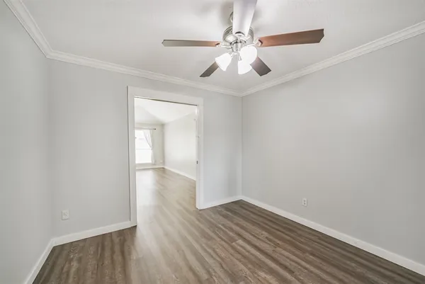 $2,225 | 1021 North Sunset Drive, Pearland, TX 77581