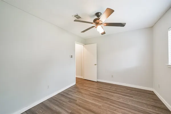 $2,225 | 1021 North Sunset Drive, Pearland, TX 77581