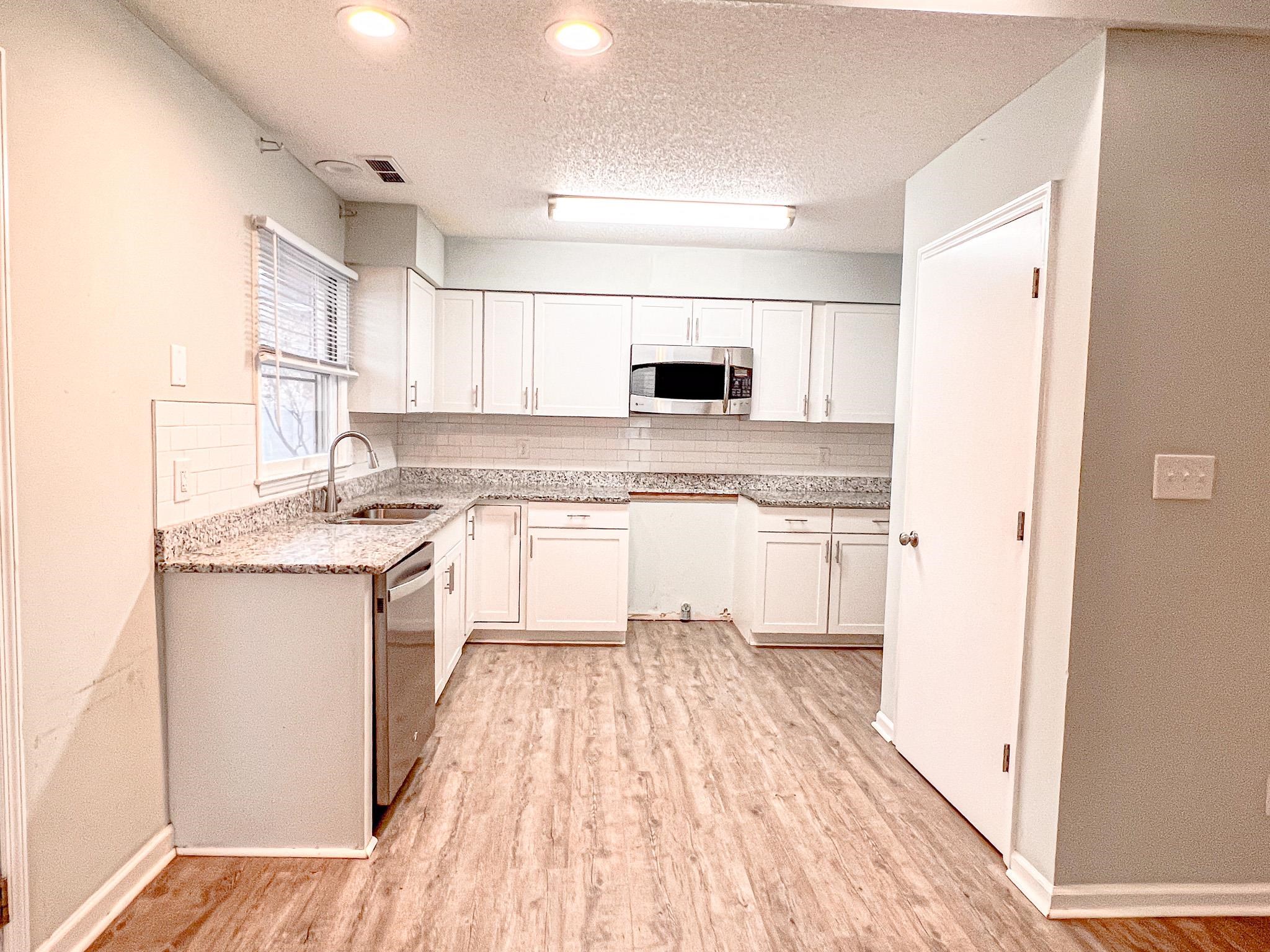 602 Myrtle Court North Myrtle Beach, SC 29582 - Photo 5 of 19