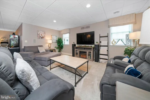 $899,000 | 33 Waterton Drive, Bear, DE 19701