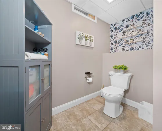 $899,000 | 33 Waterton Drive, Bear, DE 19701