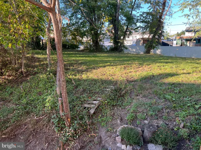 a view of livingroom with wooden floor