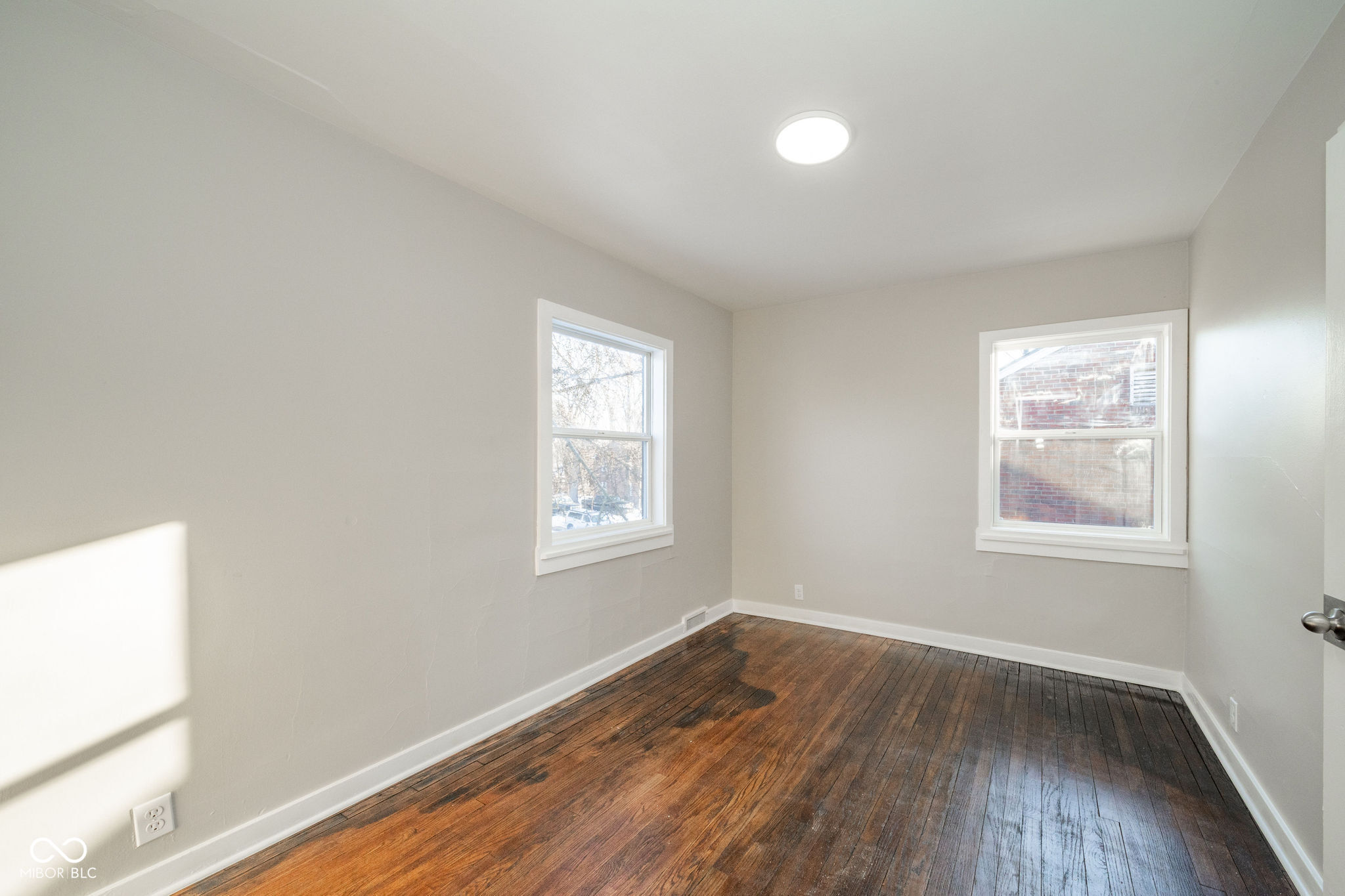 1633 Hst W 10th Street Anderson, IN 46016 - Photo 13 of 25