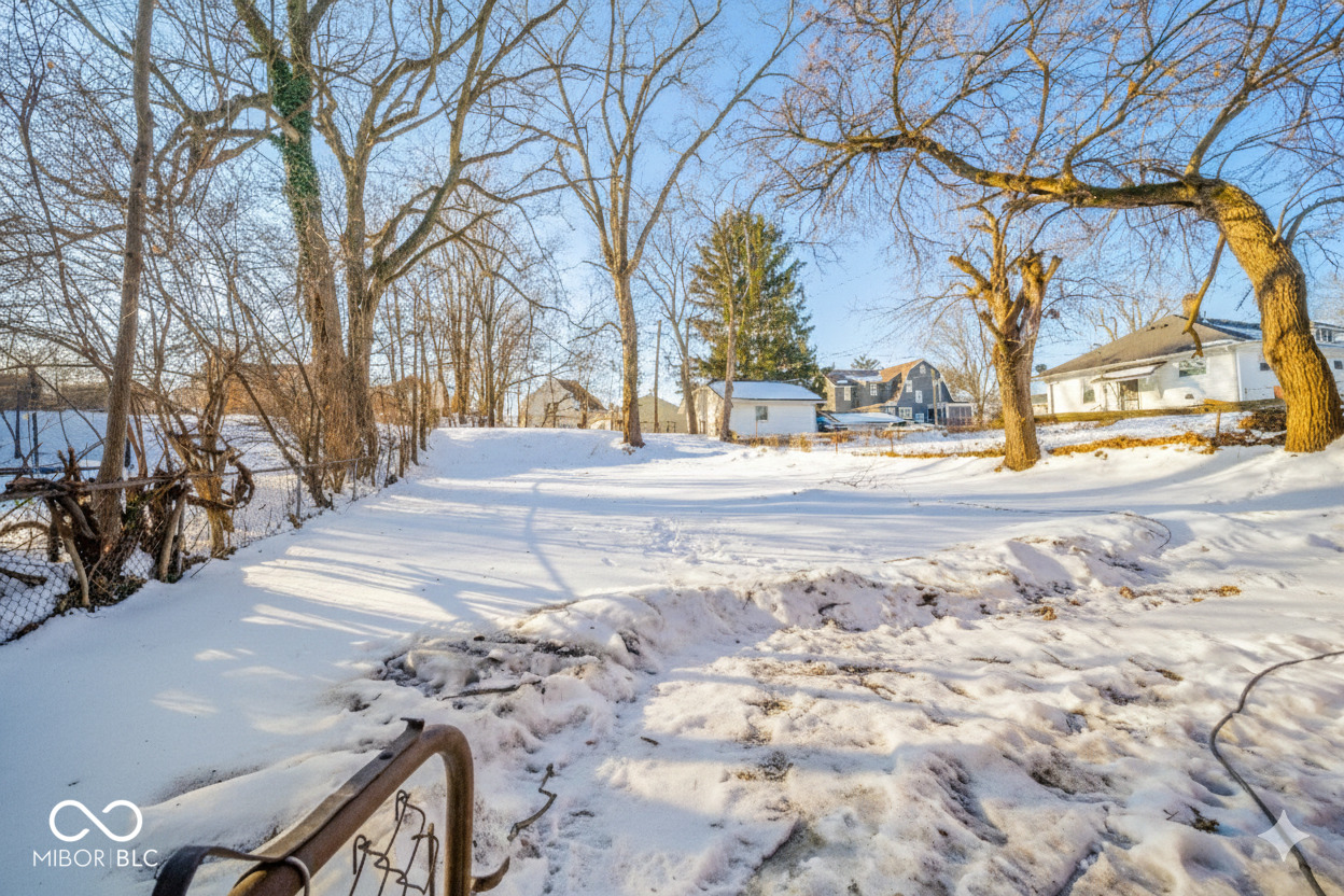 1633 Hst W 10th Street Anderson, IN 46016 - Photo 19 of 25