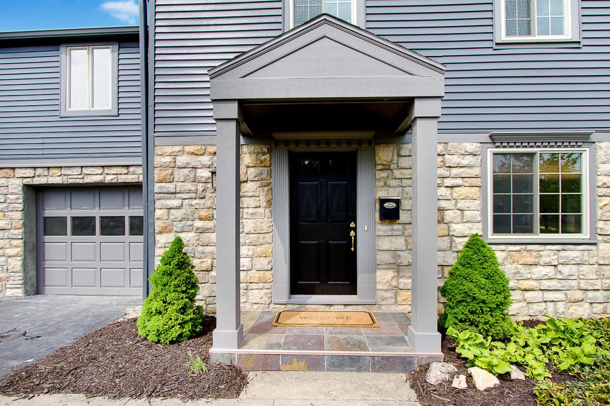 2625 Brandon Road Columbus, OH 43221 - Photo 3 of 34