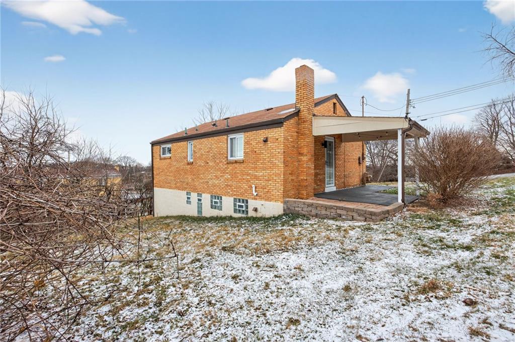 616 Lane Way Pittsburgh, PA 15227 - Photo 2 of 17 a front view of a house with garden