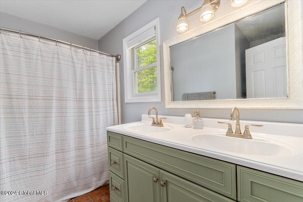 861 Middleline Road Milton, NY 12020 - Photo 22 of 40 46-DSC08132