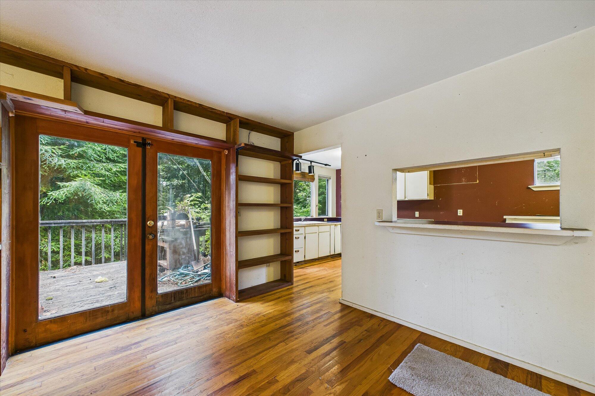 119 Sylva Street Arcata, CA 95521 - Photo 11 of 35 a view of empty room with wooden floor and fan