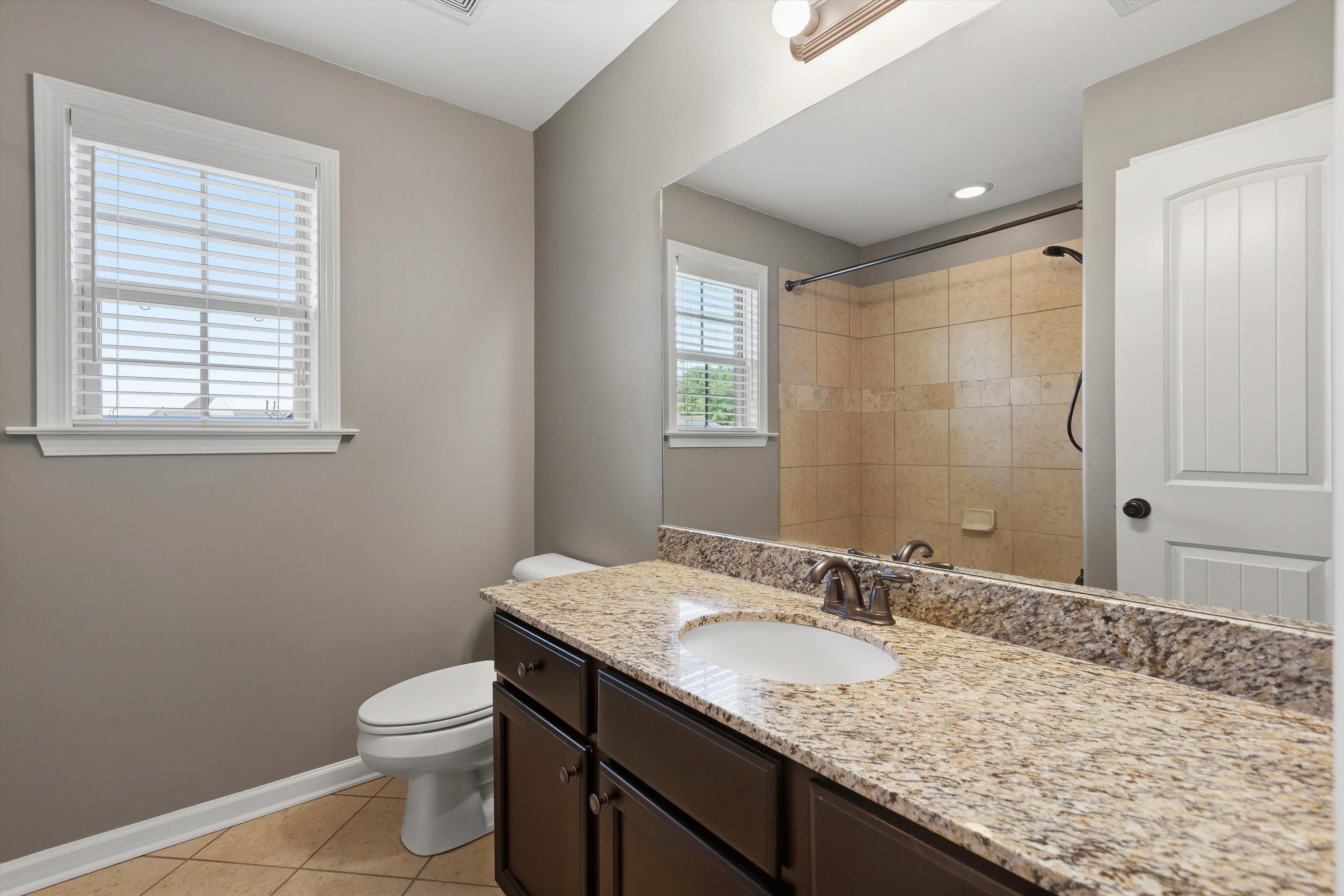 141 Lower Fields Lane Collierville, TN 38017 - Photo 19 of 29 Nice full bath for 2 beds up