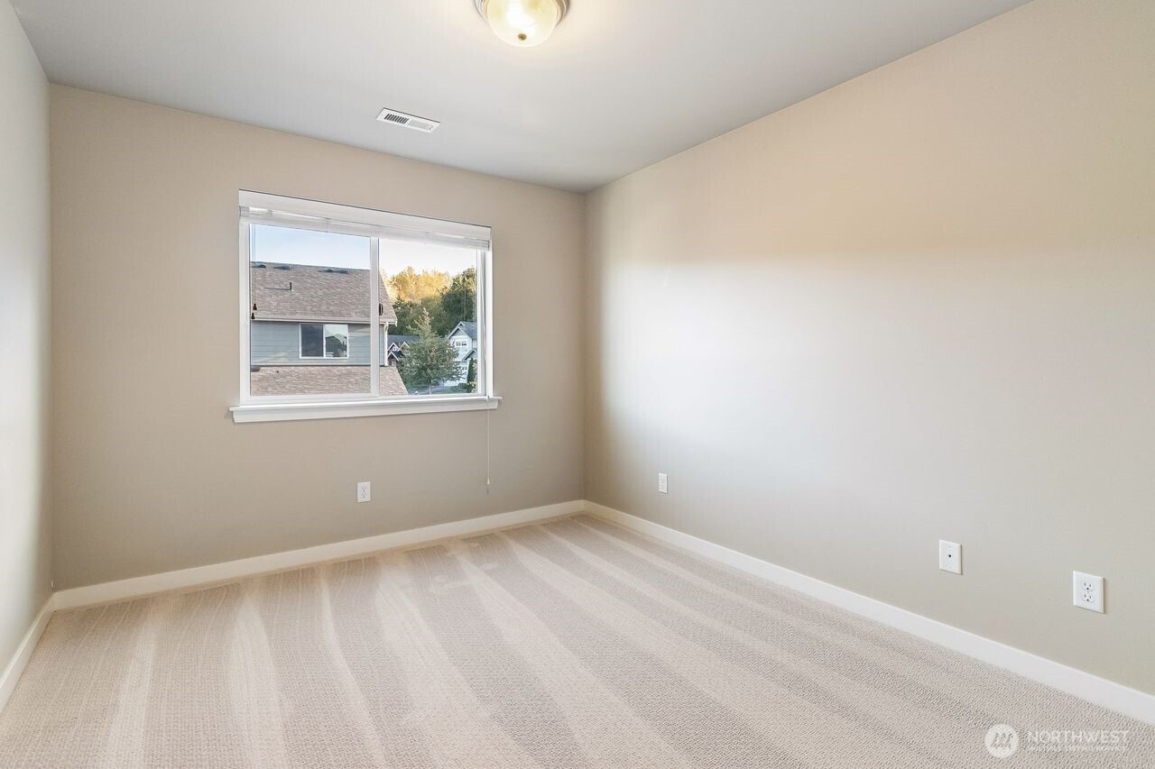 304 Tremont Avenue Bellingham, WA 98226 - Photo 20 of 24