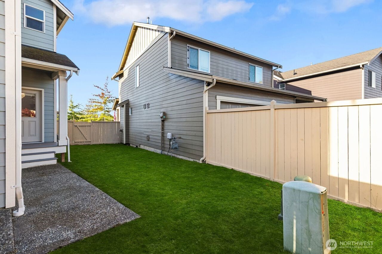 304 Tremont Avenue Bellingham, WA 98226 - Photo 4 of 24