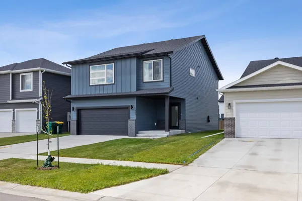 $375,000 | 7909 Lost River Road, Horace, ND 58047
