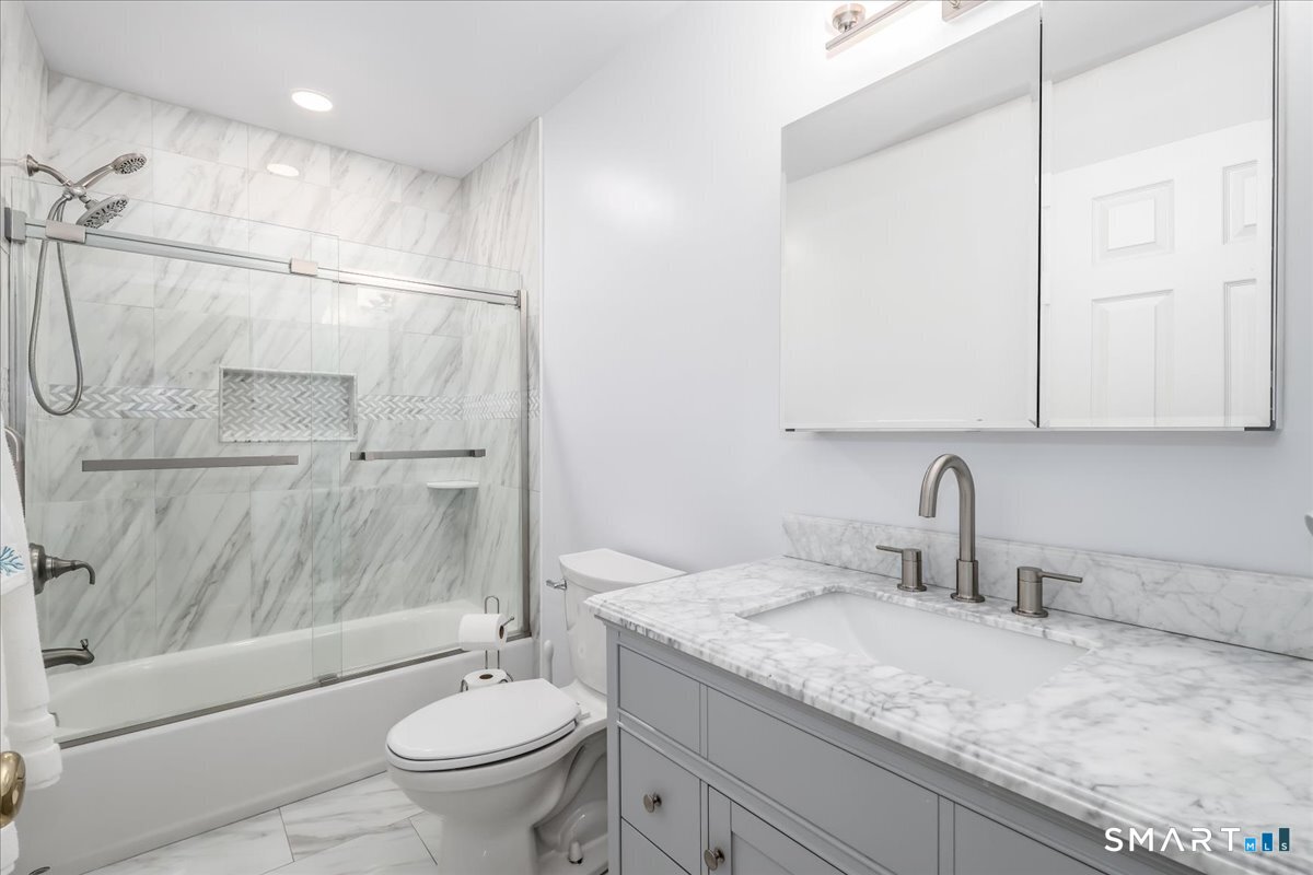 32 Country Way Bethel, CT 06801 - Photo 26 of 40