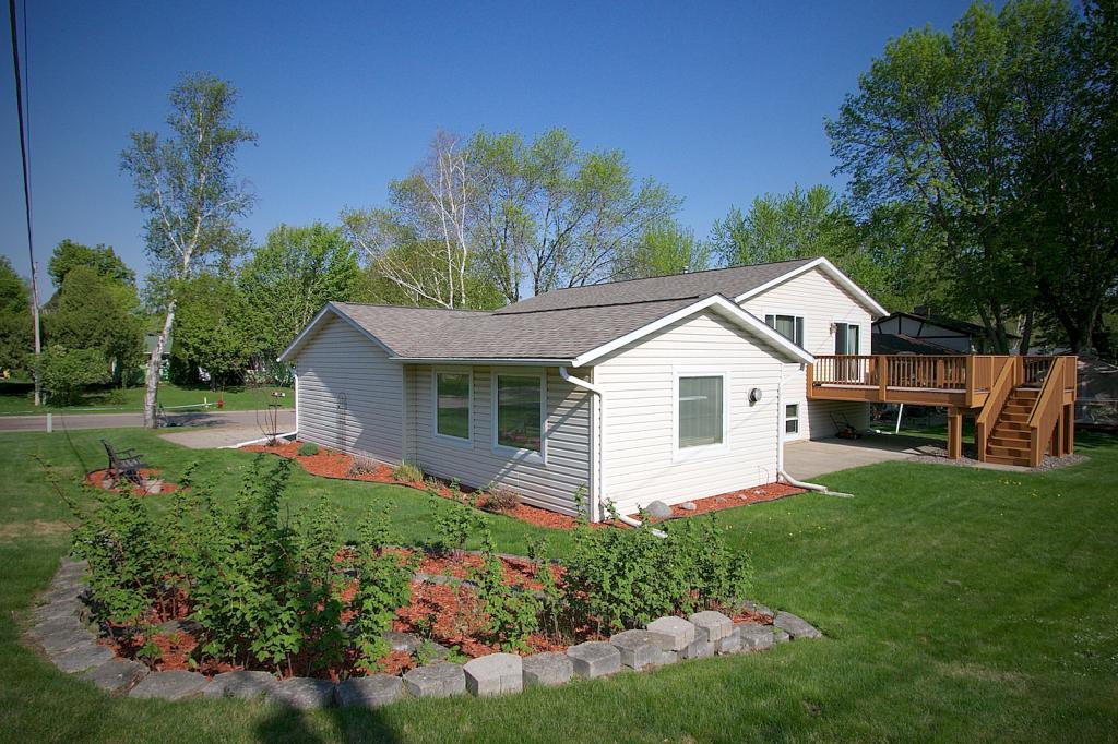 512 Maple Dell Road Cambridge, MN 55008 - Photo 2 of 25 Gallery Image 2