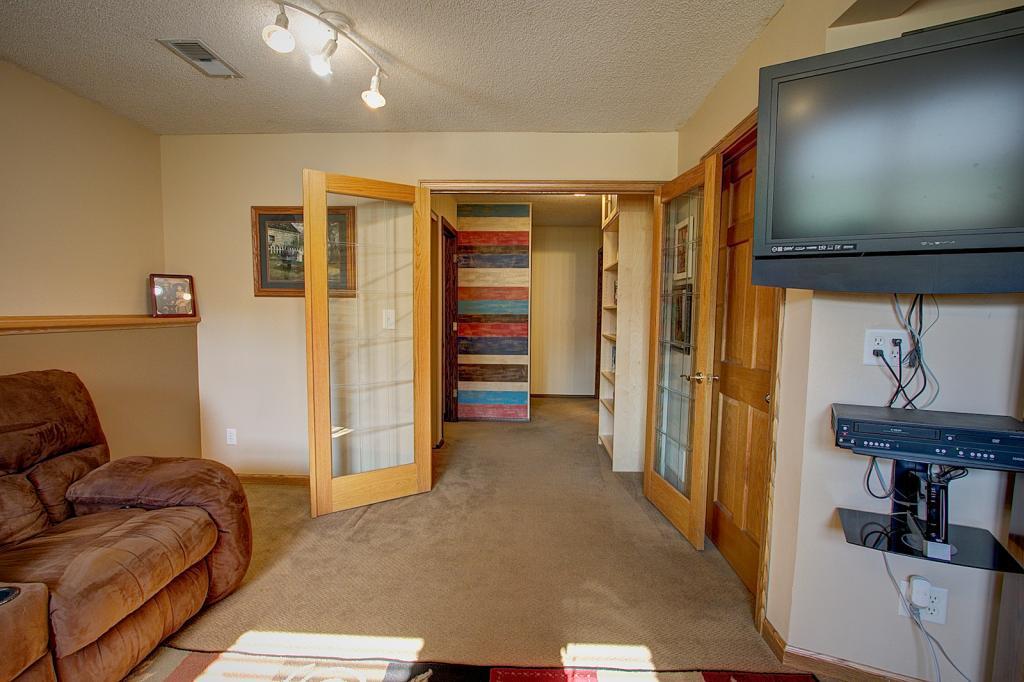 512 Maple Dell Road Cambridge, MN 55008 - Photo 23 of 25 Gallery Image 23