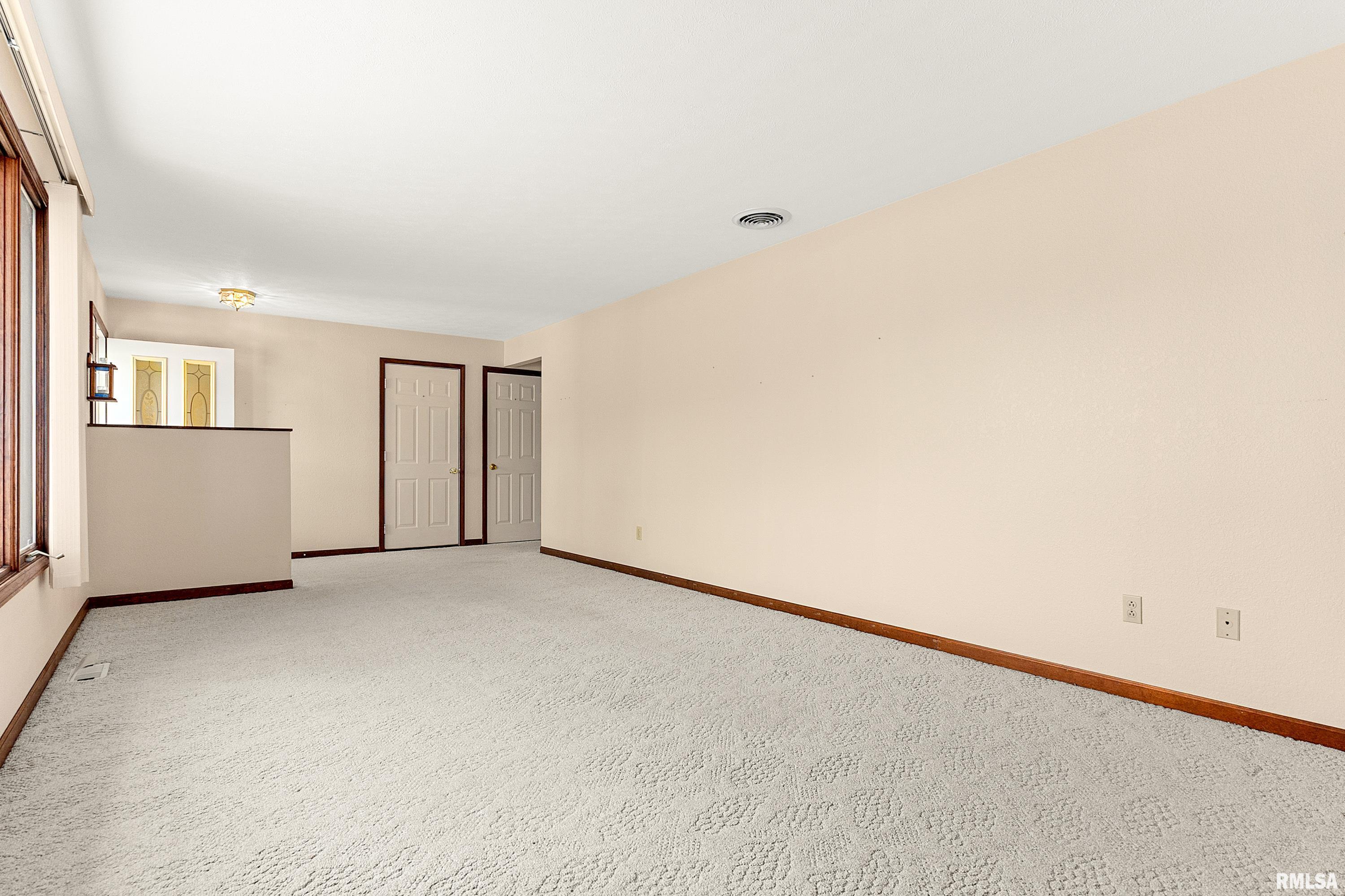 1683 East Myrtle Street Canton, IL 61520 - Photo 10 of 24