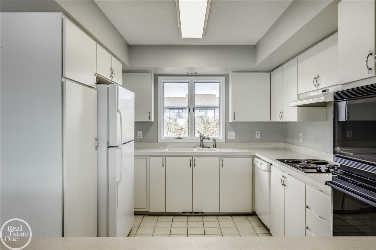 1715 River Road, Unit 69 St. Clair, MI 48079 - Photo 10 of 32 Gallery Image 10