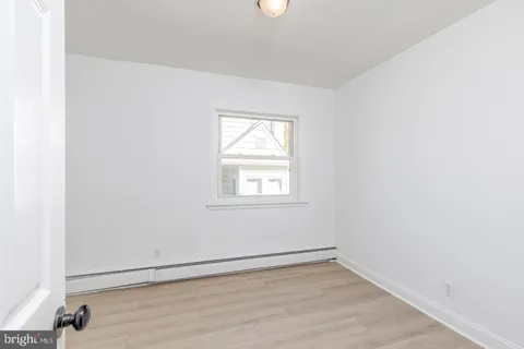 $300,000 | 313 East Washington Avenue, Magnolia, NJ 08049