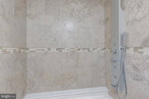 $300,000 | 313 East Washington Avenue, Magnolia, NJ 08049