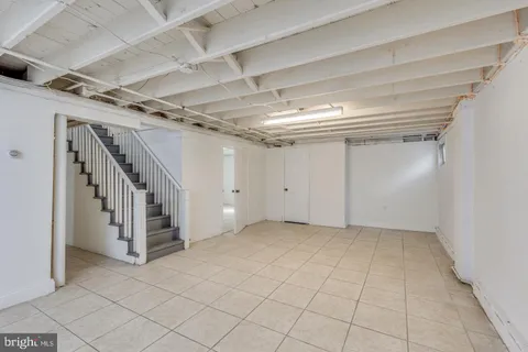 $300,000 | 313 East Washington Avenue, Magnolia, NJ 08049