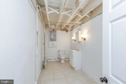 $300,000 | 313 East Washington Avenue, Magnolia, NJ 08049