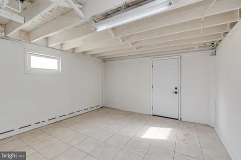 $300,000 | 313 East Washington Avenue, Magnolia, NJ 08049